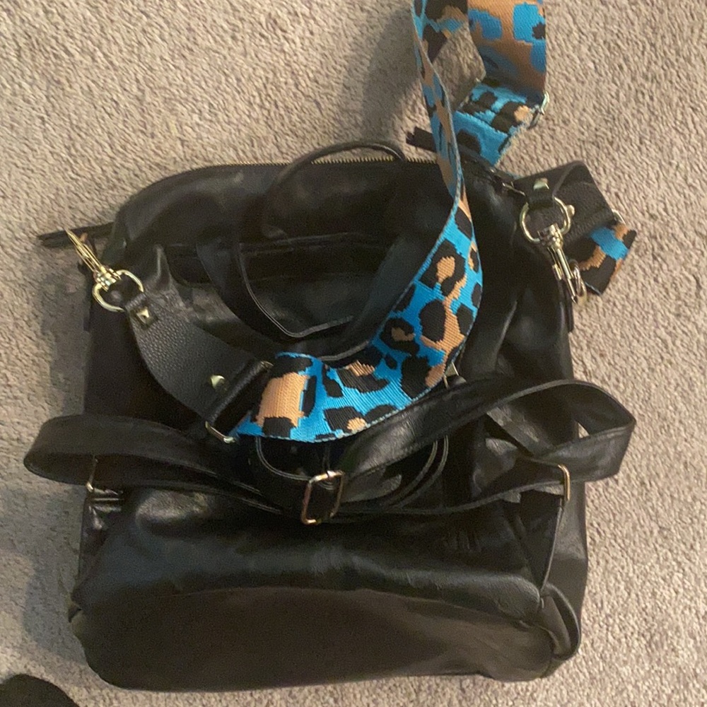 Purse - Picture 2 of 3